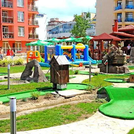 Hotel Rainbow 3 Club