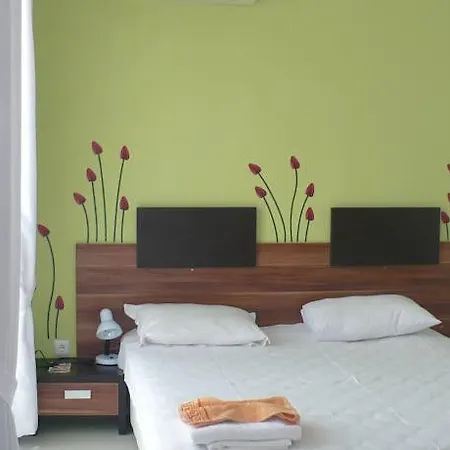 ホテル Rainbow 3 Club