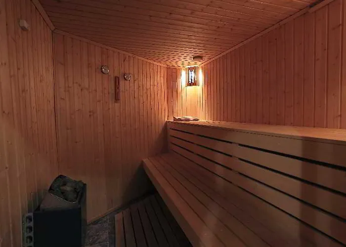 Rainbow 3 Club ساني بيتش